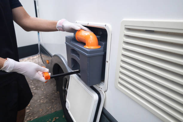 Portable bathroom rental